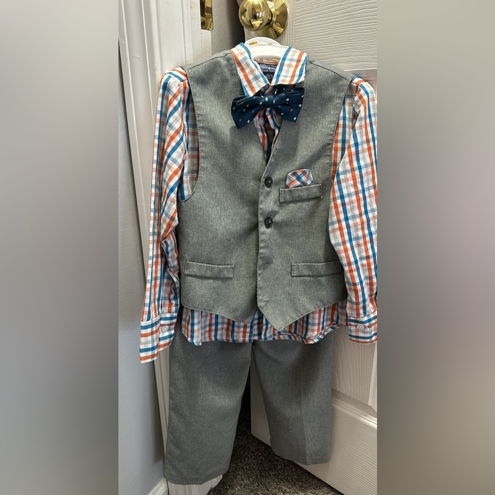 Gray size 5 formal boys suit